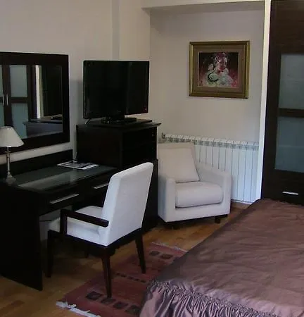 酒店 President Garni 2*