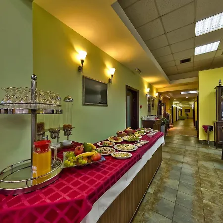 President Garni Hotel