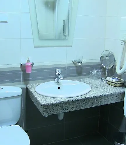 President Garni Hotel