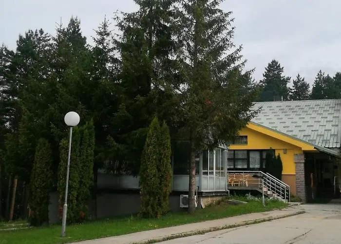 President Garni Hotel